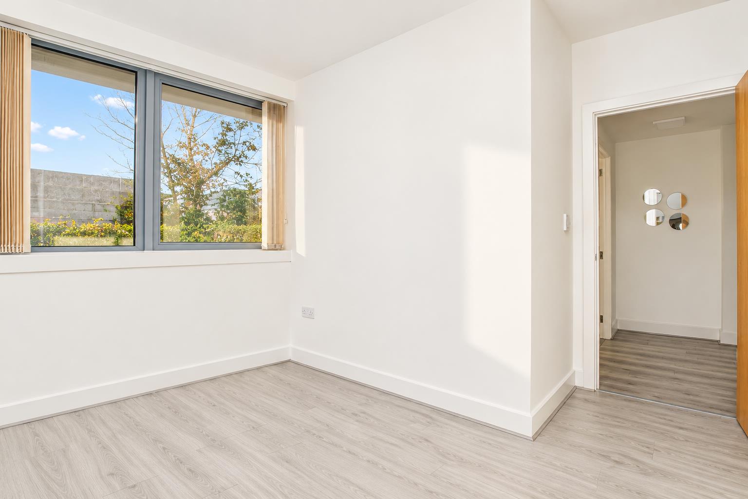 426 Avebury Boulevard, Milton Keynes